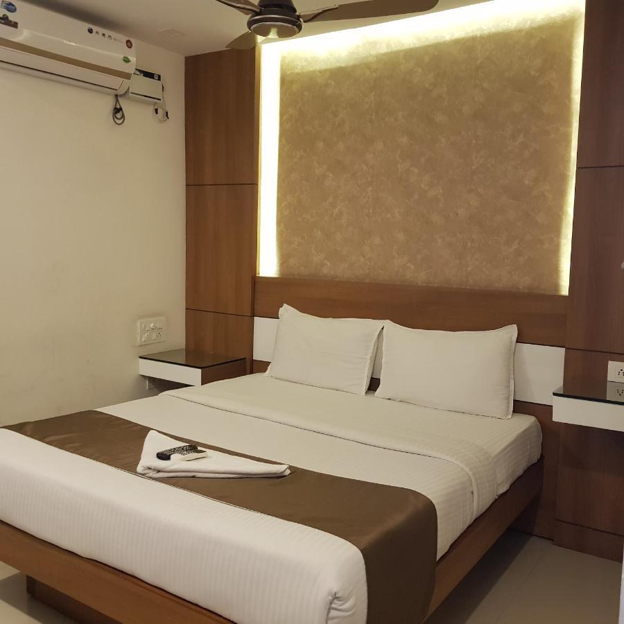The Galaxy Suites Kochi Exteriér fotografie