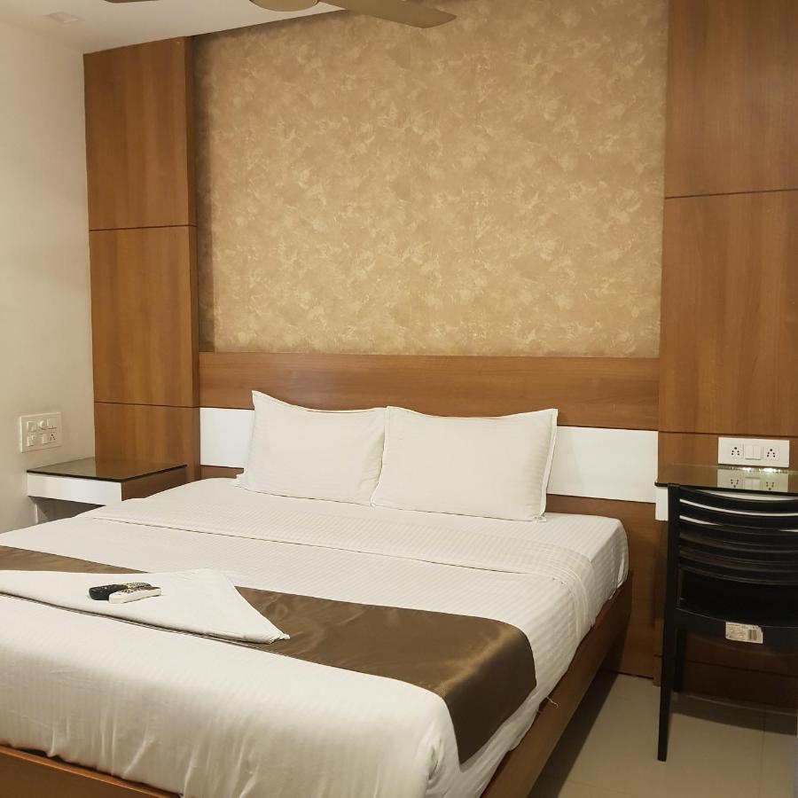 The Galaxy Suites Kochi Exteriér fotografie